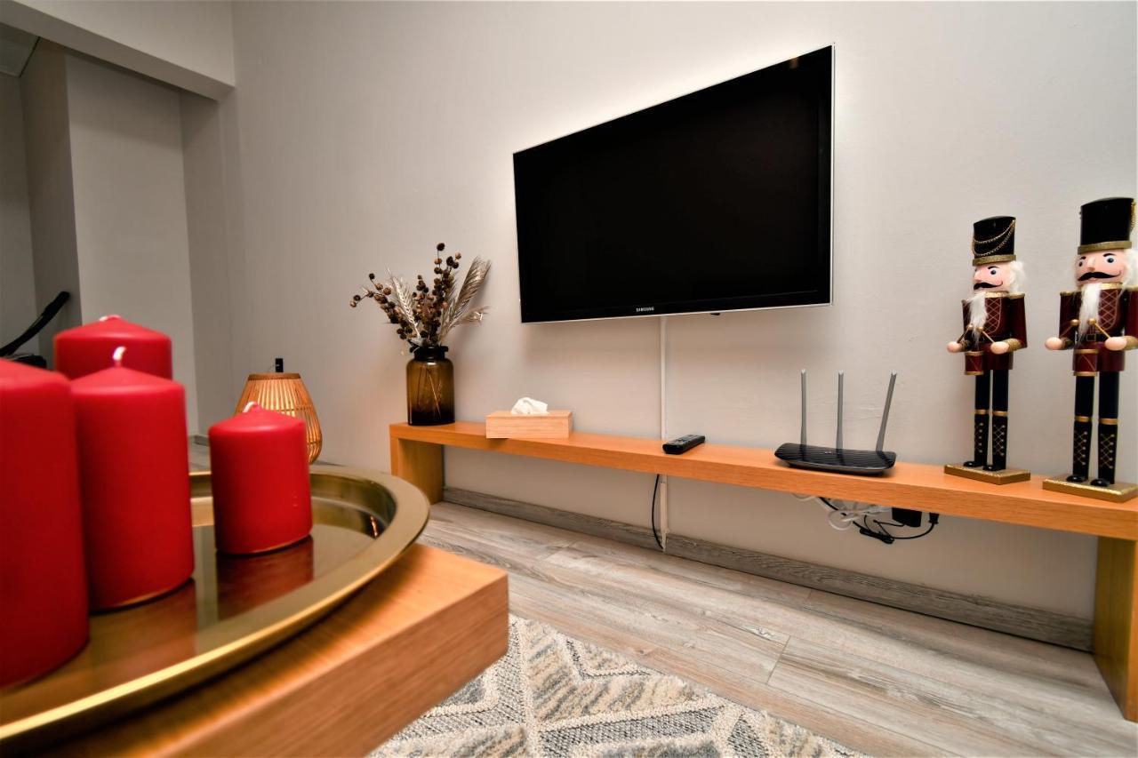 Central Cozy Apartment Янина Экстерьер фото